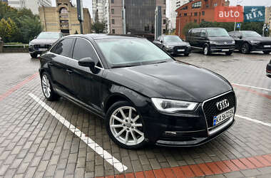 Седан Audi A3 2014 в Киеве