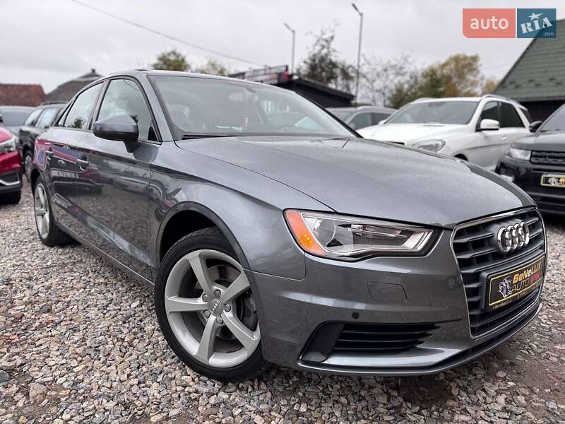 Седан Audi A3 2015 в Коломиї