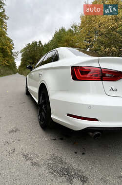 Седан Audi A3 2016 в 