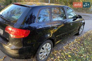 Хэтчбек Audi A3 2005 в 