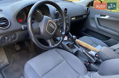Хэтчбек Audi A3 2005 в 