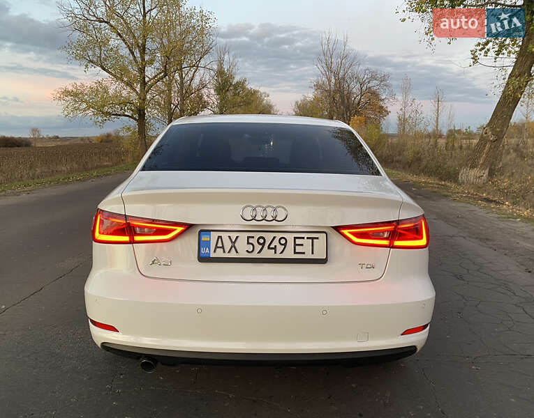 Седан Audi A3 2015 в Балаклее