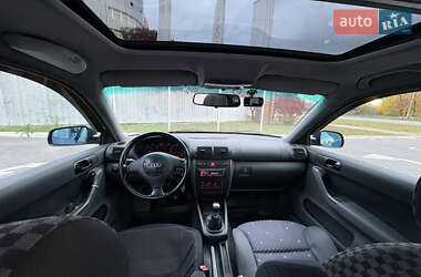 Хетчбек Audi A3 2000 в 