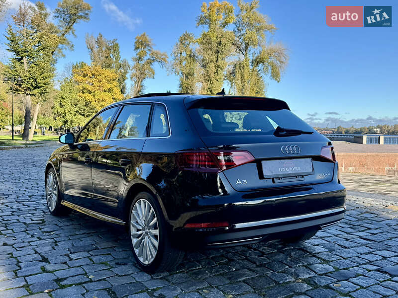 Хетчбек Audi A3 2016 в Києві