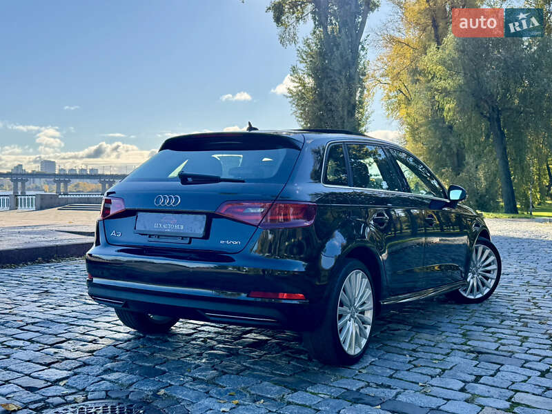 Хетчбек Audi A3 2016 в Києві