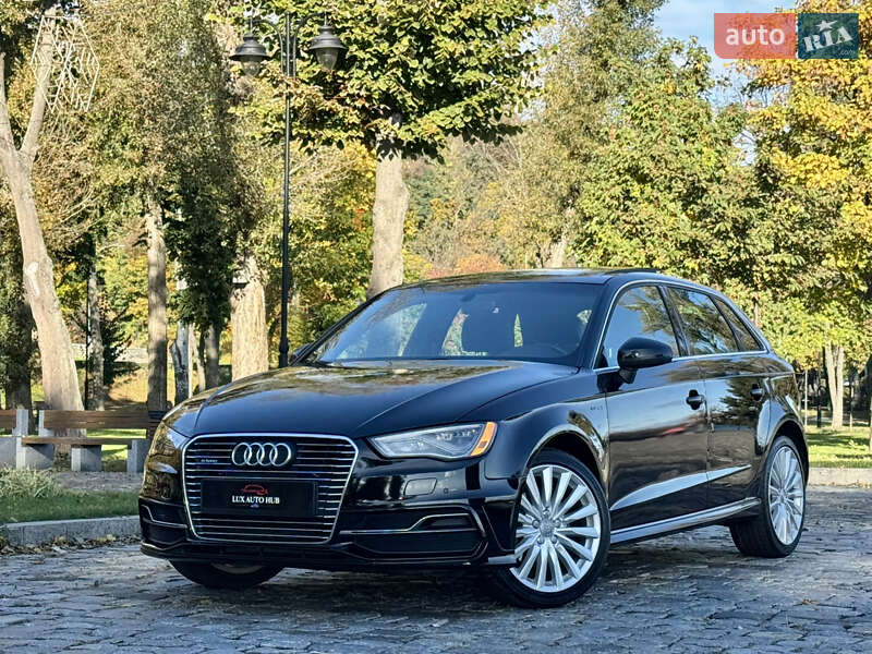 Хетчбек Audi A3 2016 в Києві