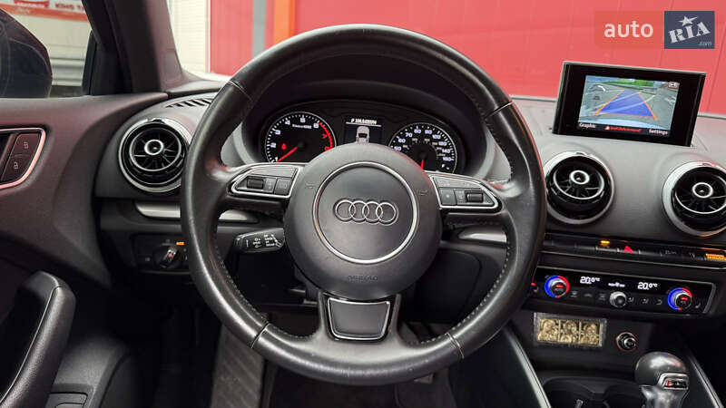 Седан Audi A3 2016 в Киеве