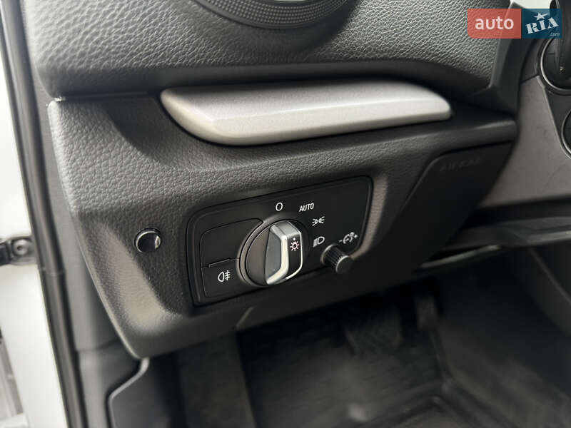 Седан Audi A3 2015 в Києві фото 33 Седан Audi A3 2015 в Києві