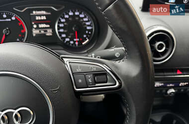 Седан Audi A3 2015 в 