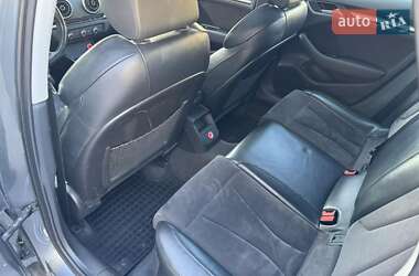 Хетчбек Audi A3 2016 в 