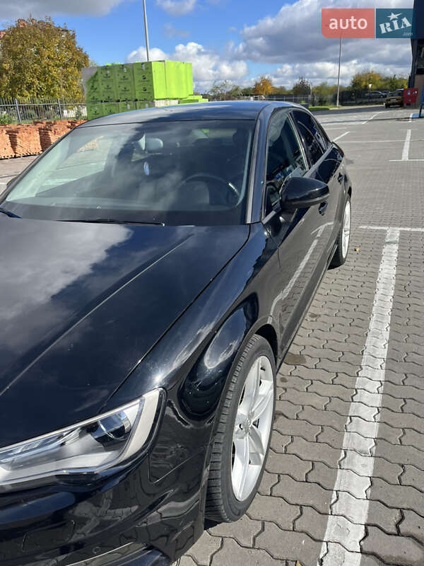 Седан Audi A3 2014 в Ивано-Франковске