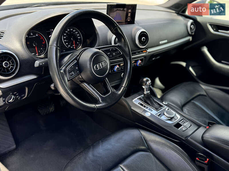 Седан Audi A3 2017 в Виннице
