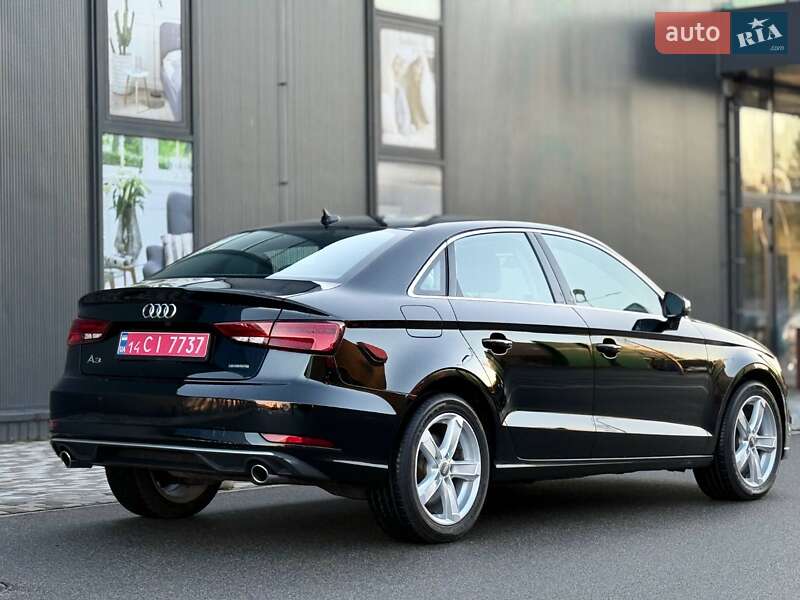 Седан Audi A3 2020 в Киеве