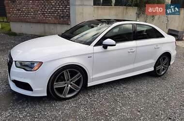 Хетчбек Audi A3 2015 в 