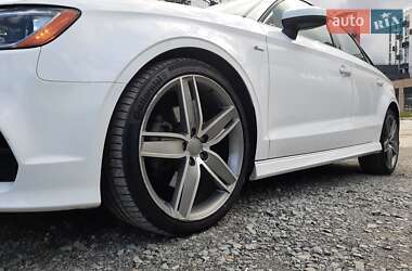 Хетчбек Audi A3 2015 в 