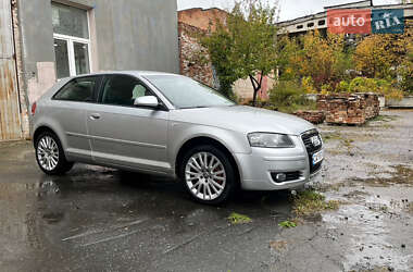 Хэтчбек Audi A3 2006 в 