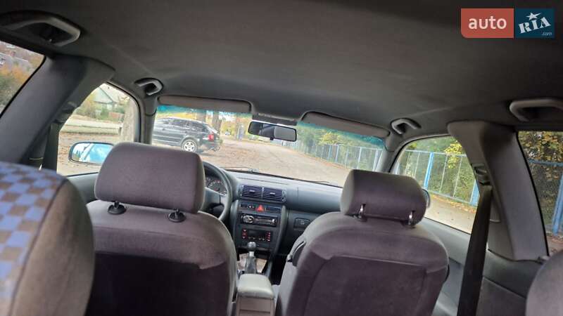 Хетчбек Audi A3 1998 в Хирові