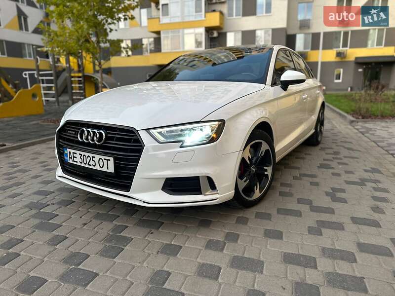 Седан Audi A3 2017 в Виннице