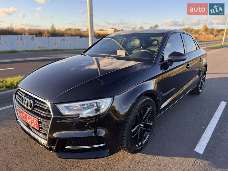 Седан Audi A3 2017 в Вінниці