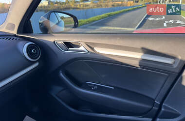 Седан Audi A3 2017 в 