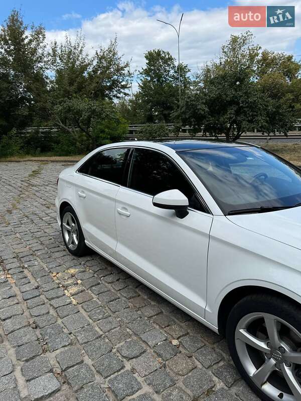 Седан Audi A3 2016 в Києві