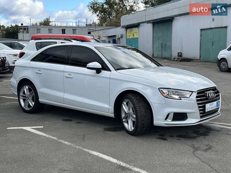 Седан Audi A3 2017 в Киеве фото 5 Седан Audi A3 2017 в Киеве
