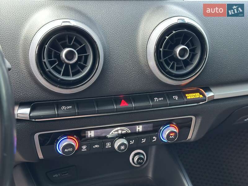 Седан Audi A3 2017 в Киеве фото 25 Седан Audi A3 2017 в Киеве
