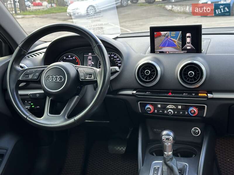 Седан Audi A3 2017 в Киеве фото 33 Седан Audi A3 2017 в Киеве