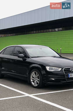 Седан Audi A3 2016 в Киеве