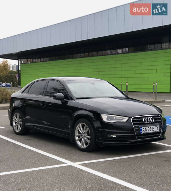 Седан Audi A3 2016 в 