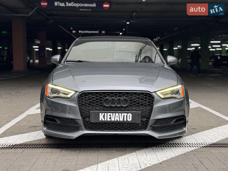 Седан Audi A3 2016 в Киеве