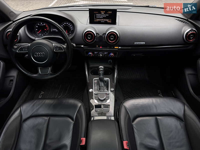 Седан Audi A3 2016 в Киеве