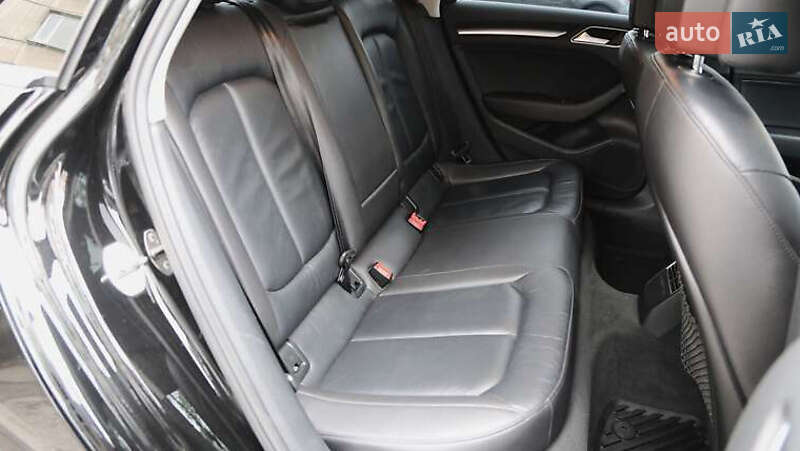 Седан Audi A3 2015 в Киеве