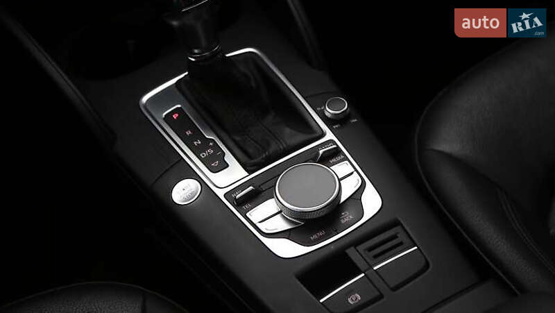 Седан Audi A3 2015 в Киеве