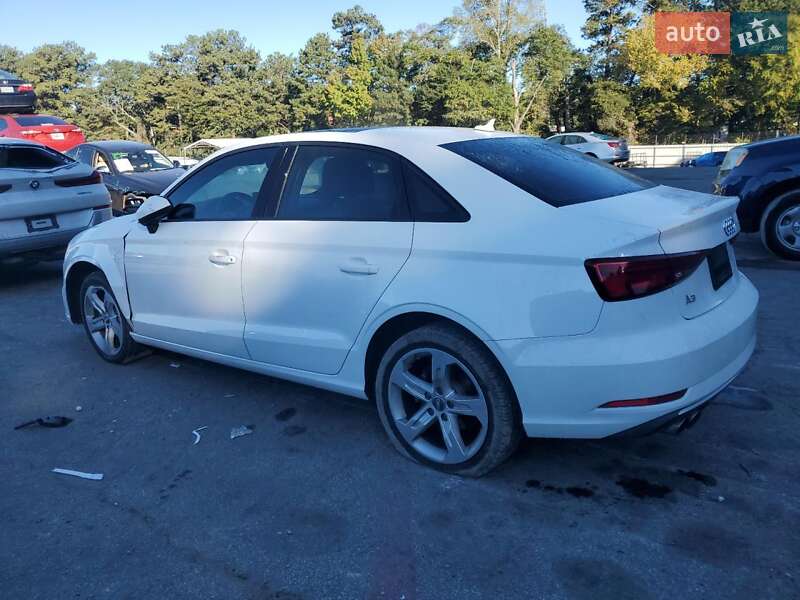 Седан Audi A3 2017 в Киеве