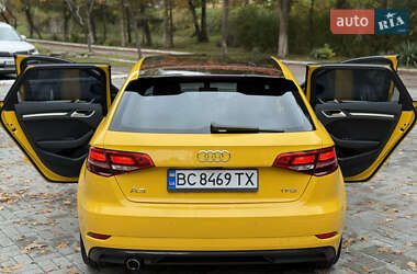 Хэтчбек Audi A3 2016 в 