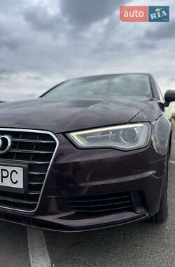 Седан Audi A3 2014 в 