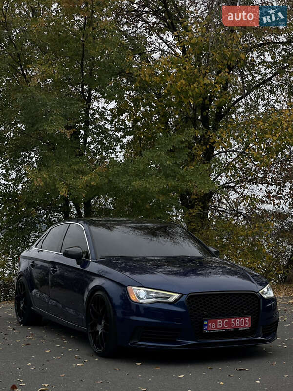Седан Audi A3 2014 в Дніпрі