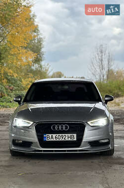 Седан Audi A3 2013 в Киеве