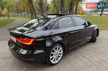 Седан Audi A3 2015 в 