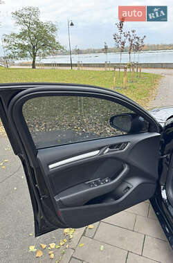 Седан Audi A3 2015 в 
