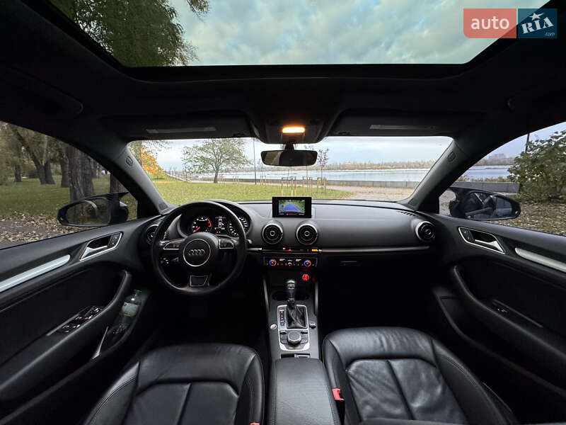 Седан Audi A3 2015 в Киеве