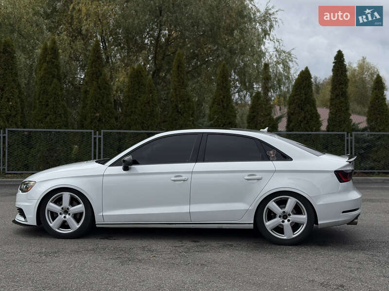 Седан Audi A3 2015 в Черкассах