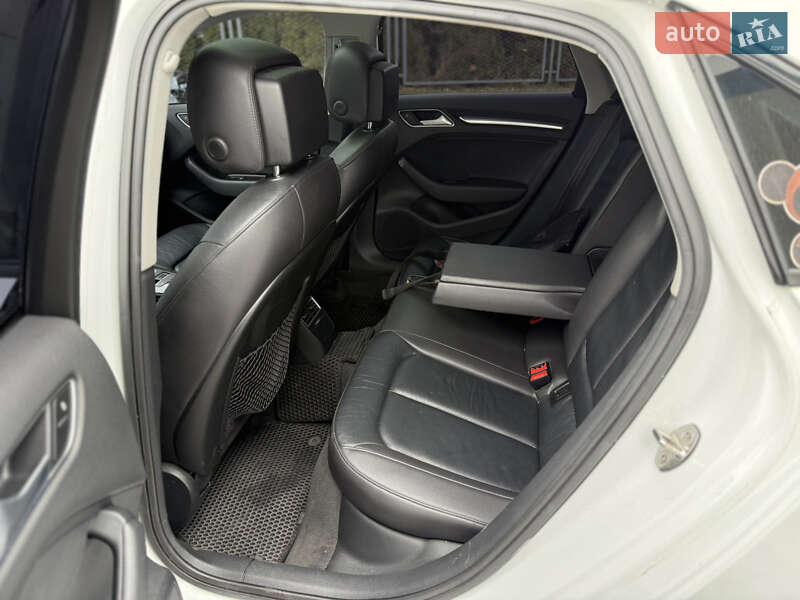 Седан Audi A3 2015 в Черкассах