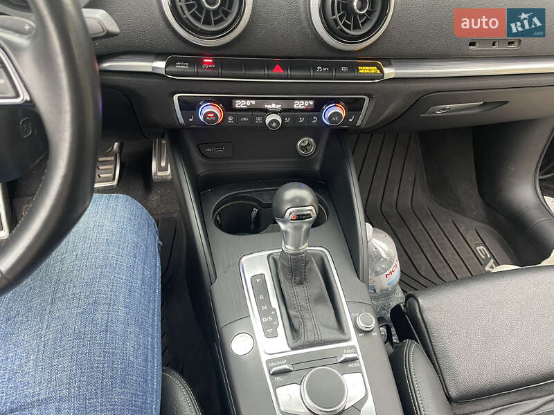 Седан Audi A3 2019 в Киеве