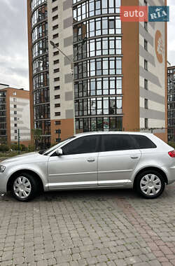Хэтчбек Audi A3 2004 в  фото 4 Хэтчбек Audi A3 2004 в