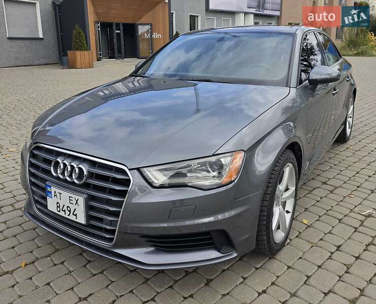 Седан Audi A3 2015 в Коломиї