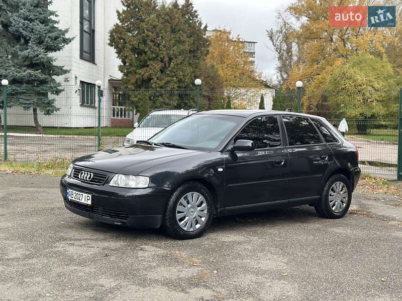 Хэтчбек Audi A3 2002 в Киеве