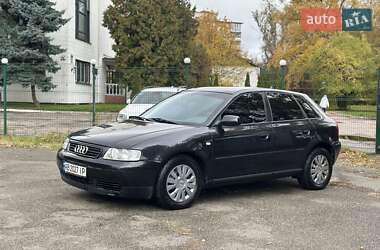 Хетчбек Audi A3 2002 в 