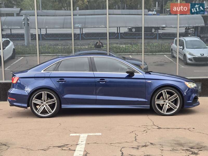 Седан Audi A3 2016 в Києві